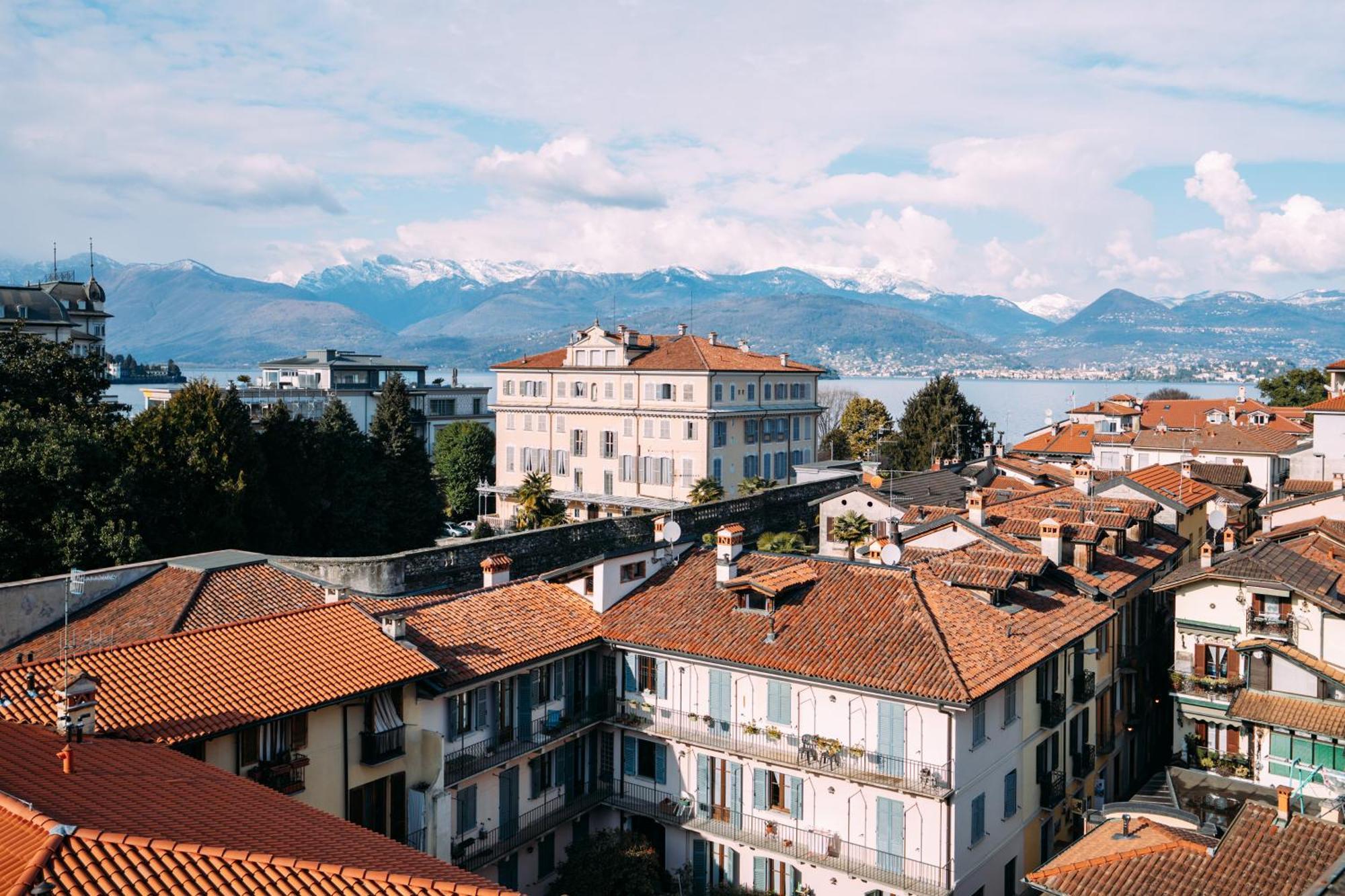 Suite Romantic vista Lago Stresa Esterno foto